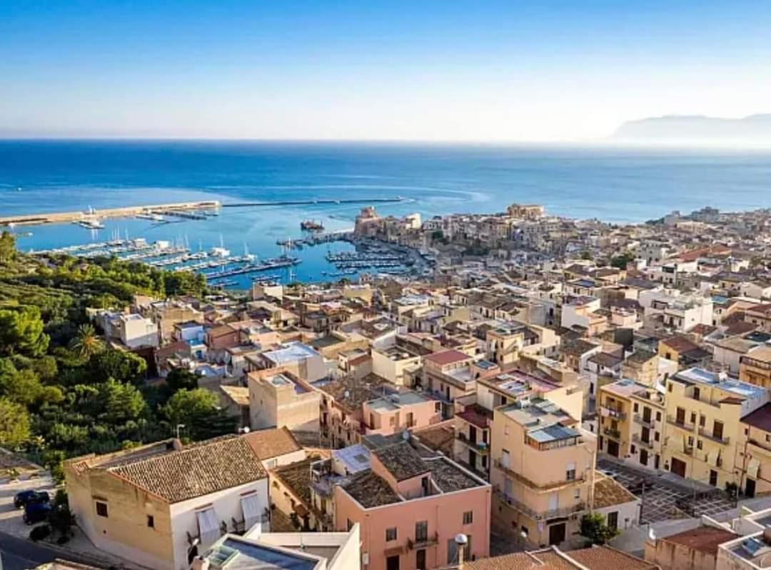 Golden House Daire Castellammare del Golfo Dış mekan fotoğraf